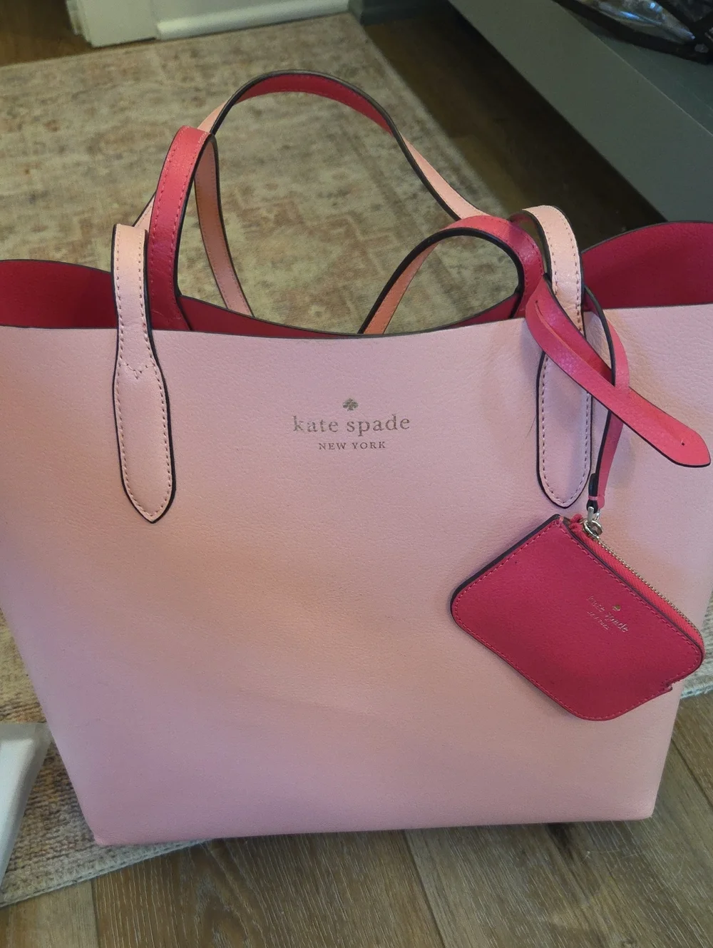Kate Spade Ava reversible Tote In PINK